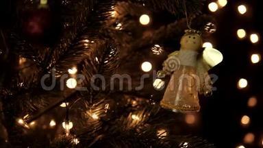 树上的圣诞装饰用布克灯